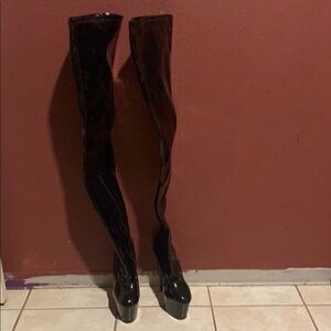 Black Over-the-Knee Women's Boots